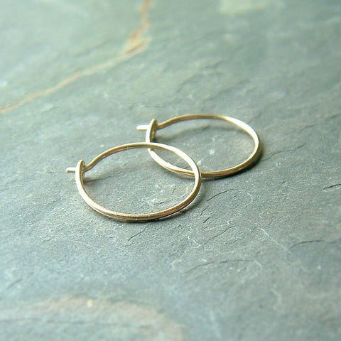 small solid gold hoop earrings