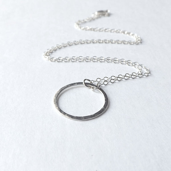 silver circle necklace