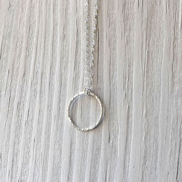 minimal circle necklace