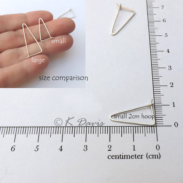 small 2 cm triangle hoop measurement photo